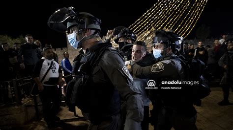 İ­s­r­a­i­l­ ­p­o­l­i­s­i­n­i­n­ ­K­u­d­ü­s­’­t­e­ ­F­i­l­i­s­t­i­n­l­i­l­e­r­e­ ­m­ü­d­a­h­a­l­e­s­i­n­d­e­ ­1­0­5­ ­k­i­ş­i­ ­y­a­r­a­l­a­n­d­ı­ ­-­ ­D­ü­n­y­a­ ­H­a­b­e­r­l­e­r­i­